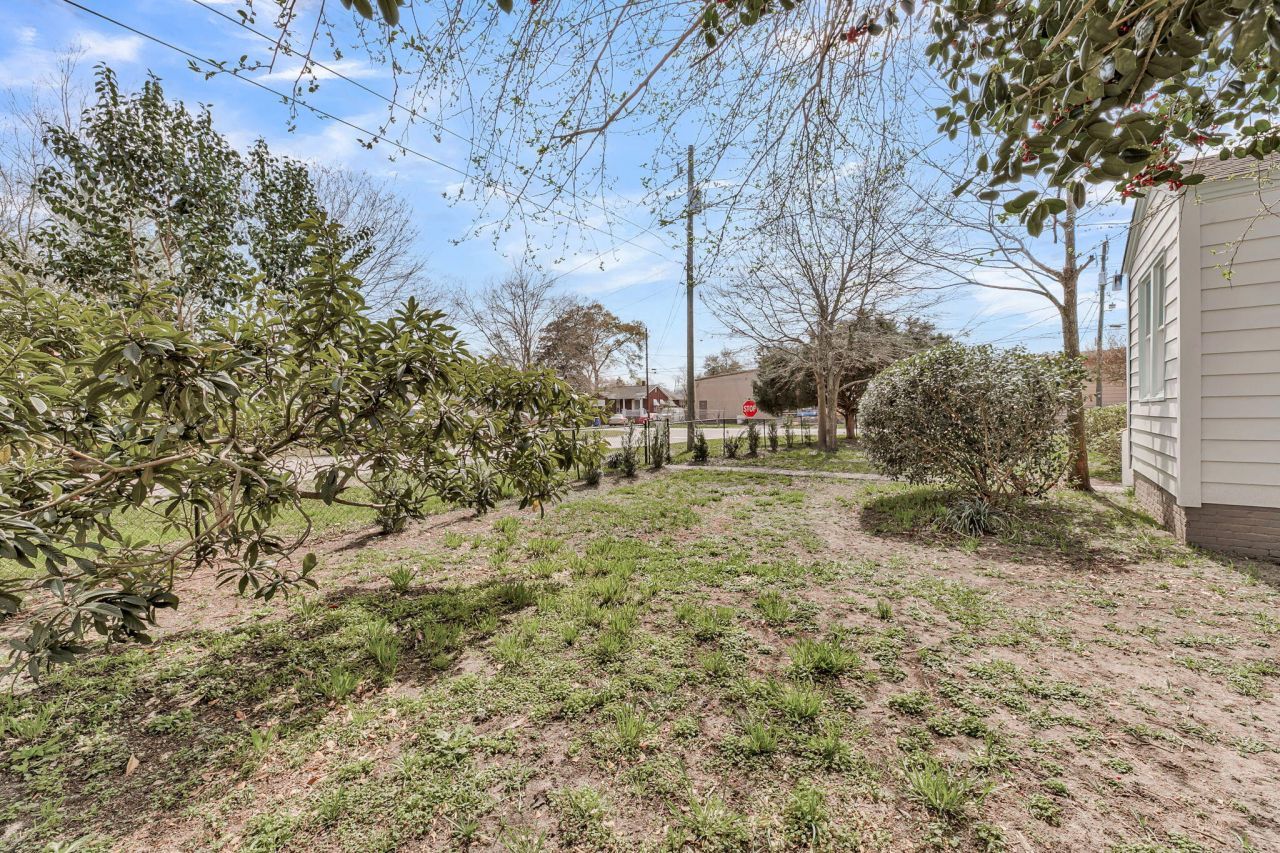 2698 Olympia Avenue Photo 35