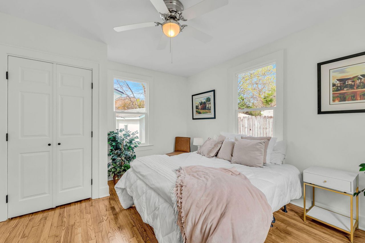 2698 Olympia Avenue Photo 6