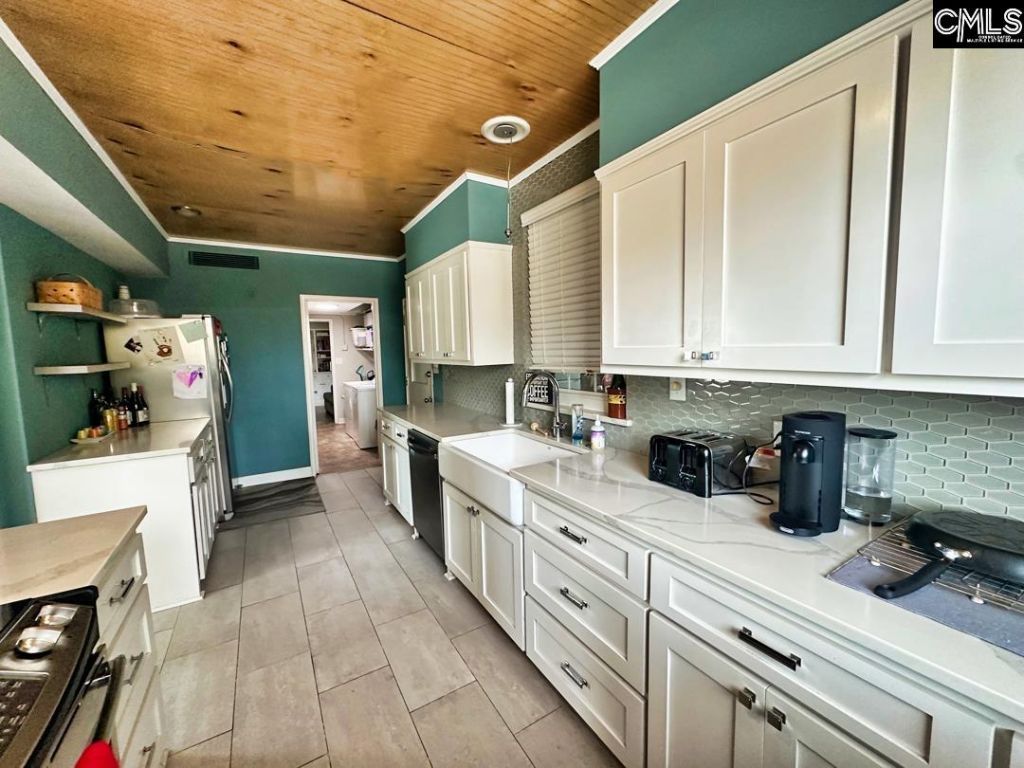 1000 Evergreen Avenue  Photo 13