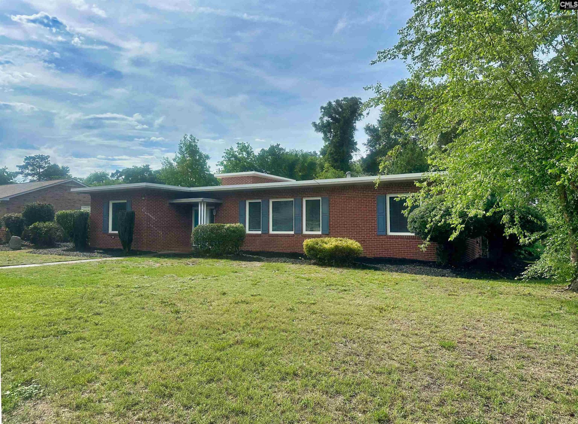 1000 Evergreen Avenue Photo 4
