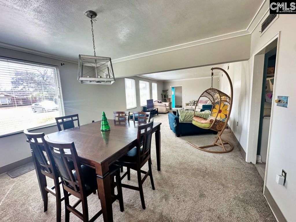 1000 Evergreen Avenue  Photo 7