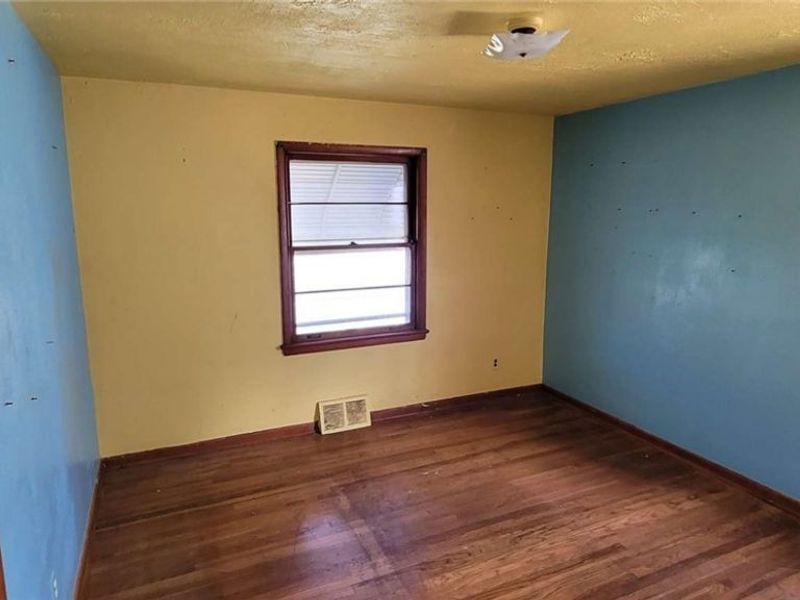 21250 Wilmore Avenue, Euclid, OH 44123 Photo 5