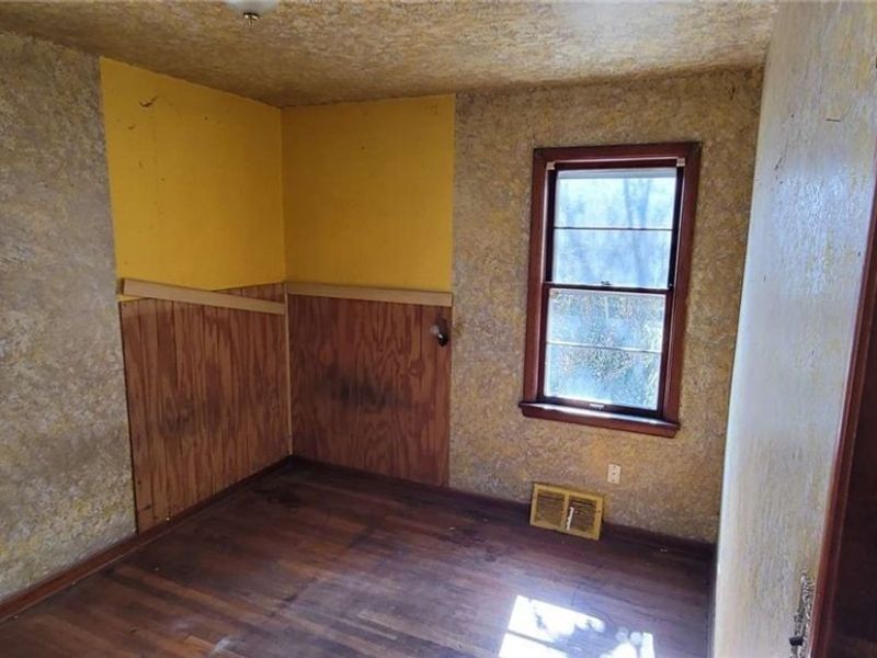 21250 Wilmore Avenue, Euclid, OH 44123 Photo 8