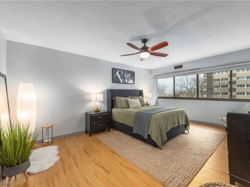 12550 Lake Avenue, Unit 201, Lakewood, OH 44107 Photo 17