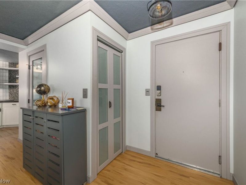 12550 Lake Avenue, Unit 201, Lakewood, OH 44107 Photo 4