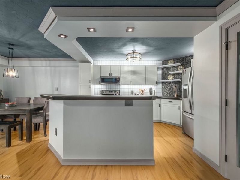 12550 Lake Avenue, Unit 201, Lakewood, OH 44107 Photo 7