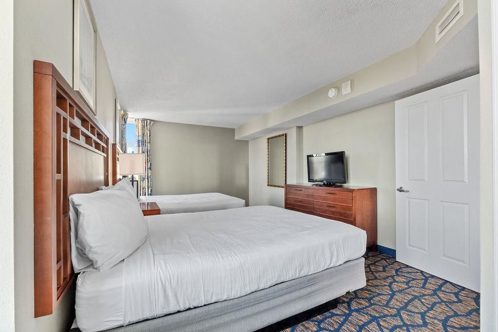 5200 N Ocean Blvd.  Photo 18