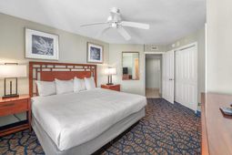 5200 N Ocean Blvd.  photo 4