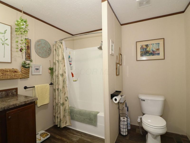 248 Thorn Locust Lane , London, OH 43140 Photo 14