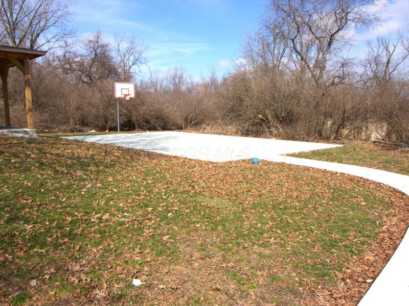 248 Thorn Locust Lane , London, OH 43140 Photo 32