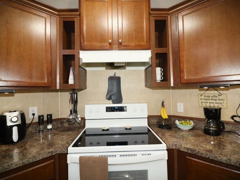 248 Thorn Locust Lane , London, OH 43140 Photo 7