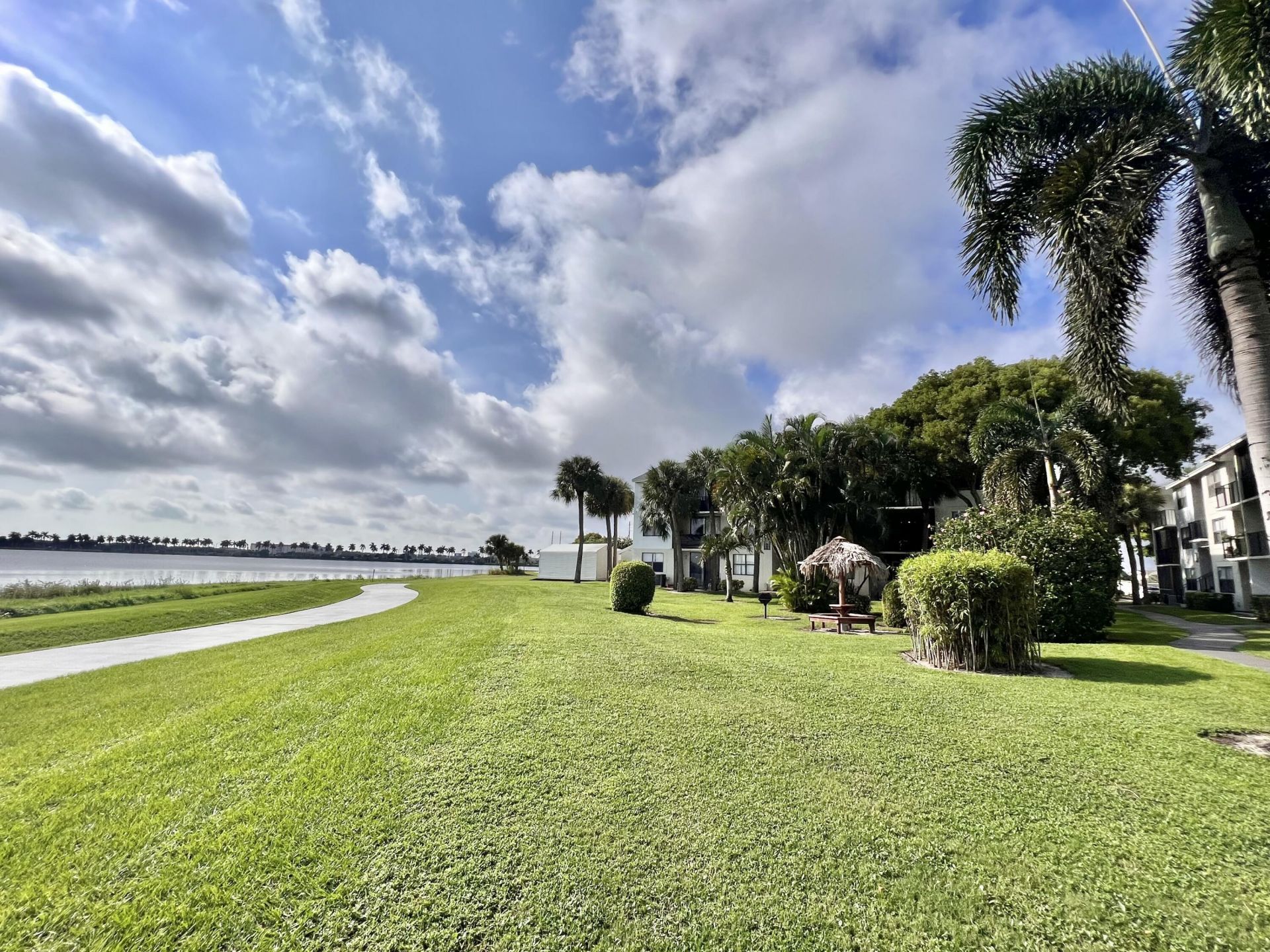 752 Executive Center Drive, Unit 33, West Palm Beach, FL 33401 Photo