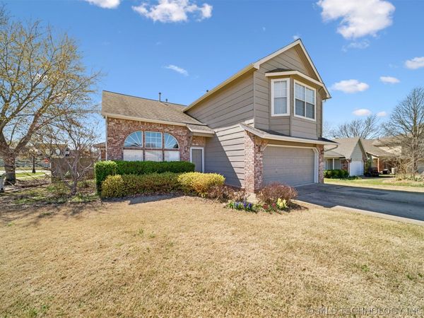1702 W 110th Place, Jenks, OK 74037
