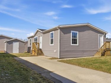 1935 Juneau Court , Hartland Twp, MI 48353