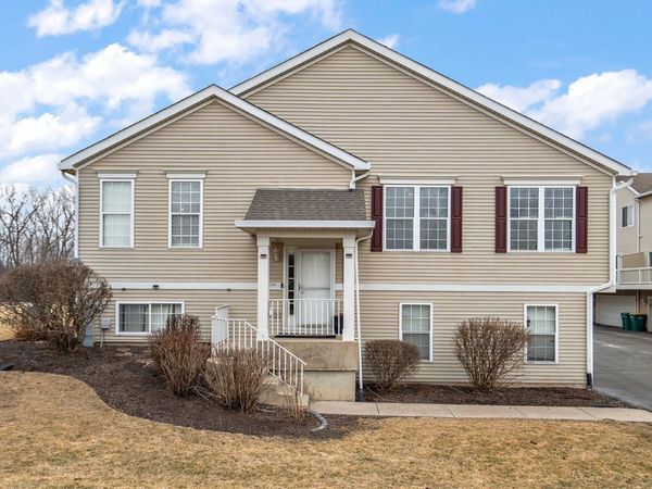 2941 Woodside Drive , Joliet, IL 60431