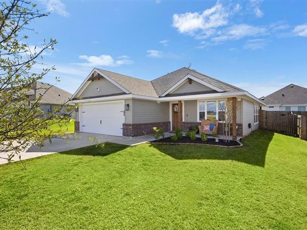 103 Olivia Street, Hillsboro, TX 76645