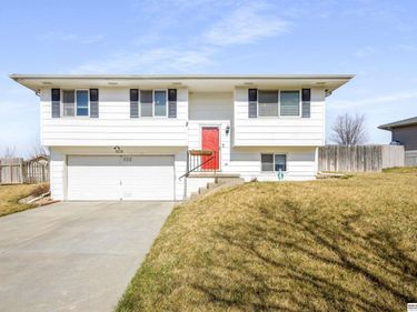 5270 W Thatcher Lane , Lincoln, NE 68528