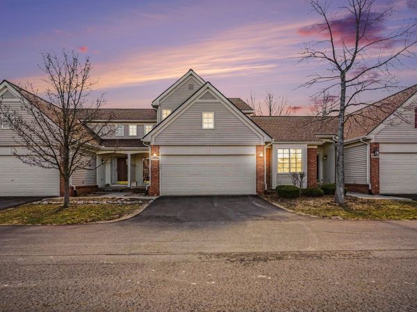 4404 Willow View Court, Howell, MI 48843