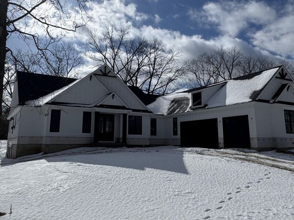 5615 Old Orchard Trail, Orchard Lake, MI 48324