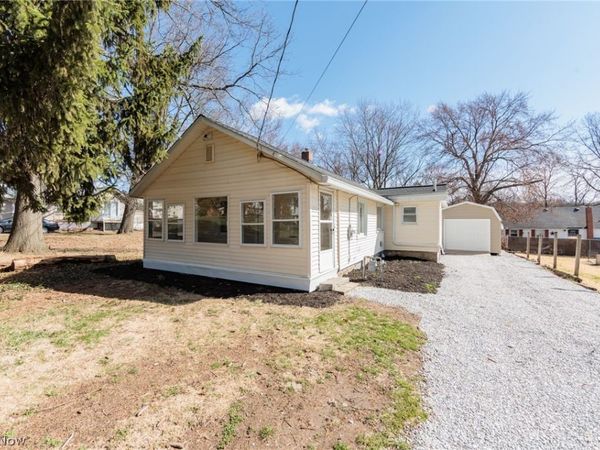 3239 Lakeway Street , Akron, OH 44319