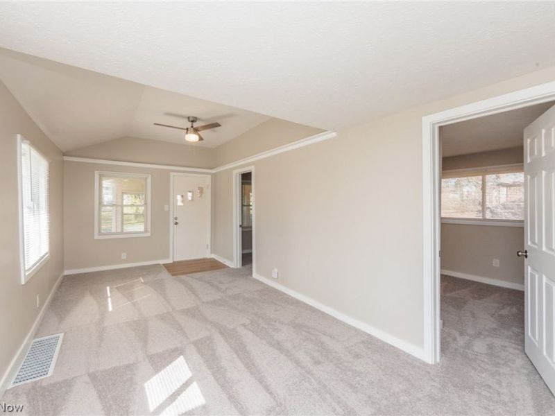 3239 Lakeway Street, Akron, OH 44319 Photo 10