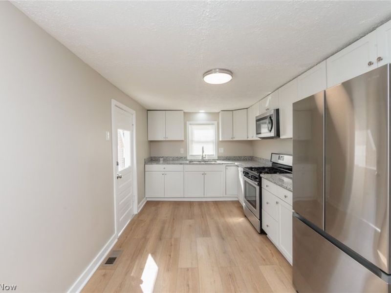 3239 Lakeway Street, Akron, OH 44319 Photo 12