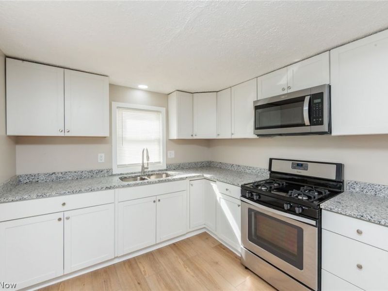 3239 Lakeway Street, Akron, OH 44319 Photo 14