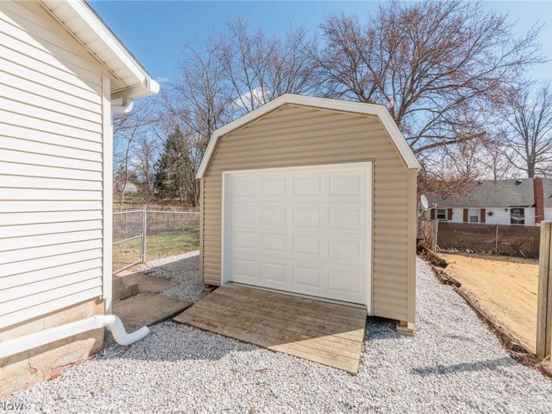 3239 Lakeway Street, Akron, OH 44319 Photo 32