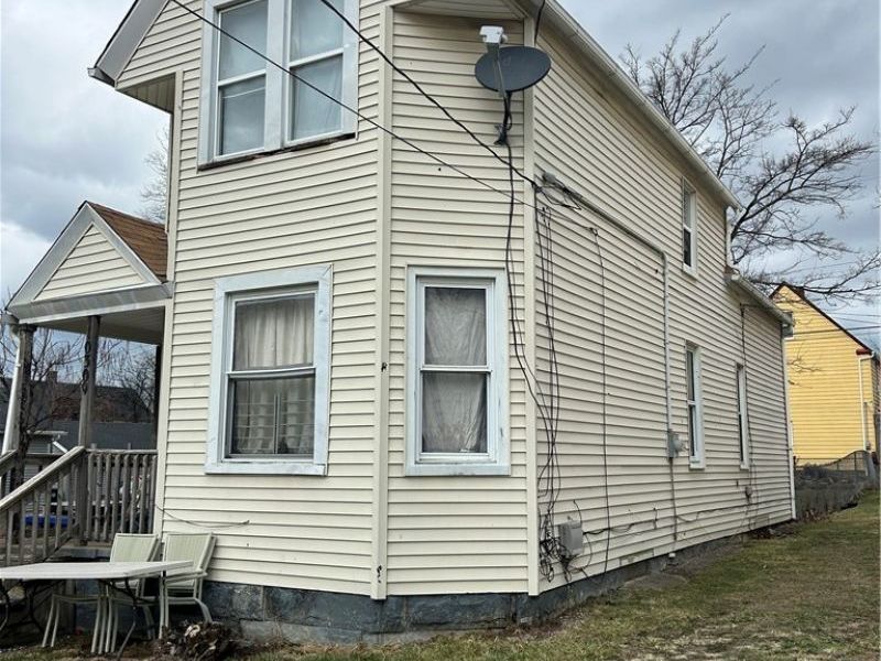 10309 Hulda Avenue, Cleveland, OH 44104 Photo 2