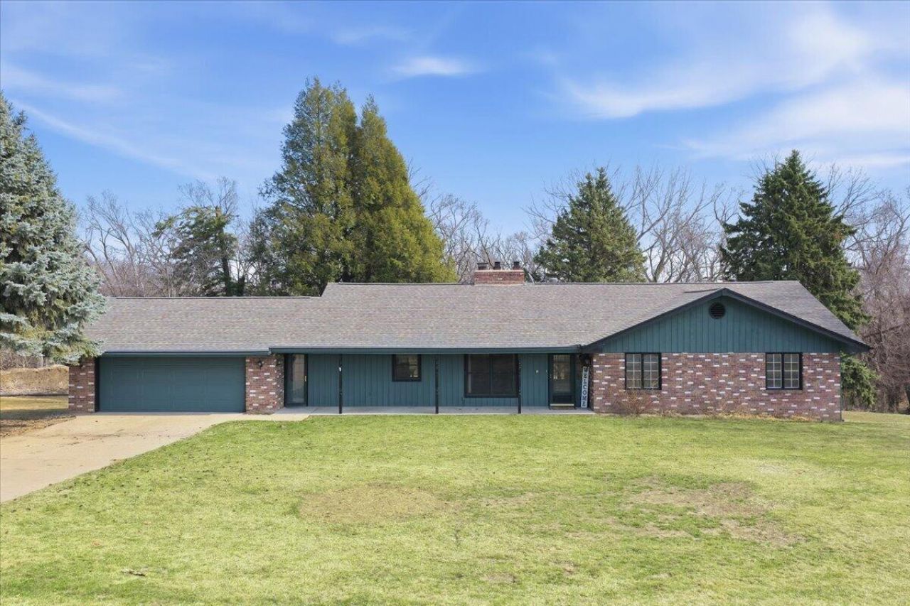 2491 Liberty Avenue, Missouri Valley, IA 51555 Main Photo