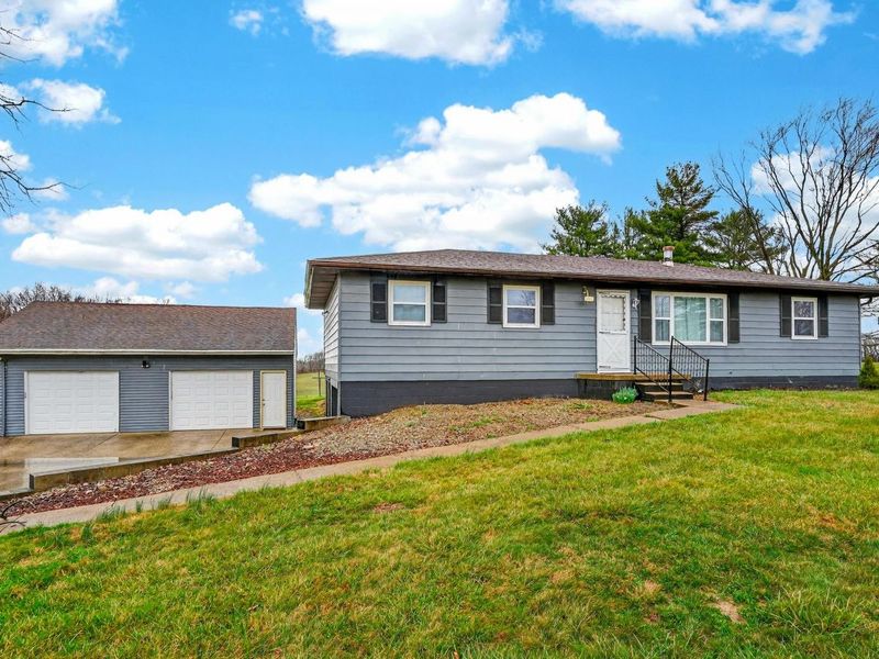 5586 N State Route 22, Somerset, OH 43783 Photo 4