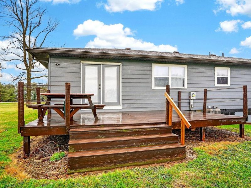 5586 N State Route 22, Somerset, OH 43783 Photo 9