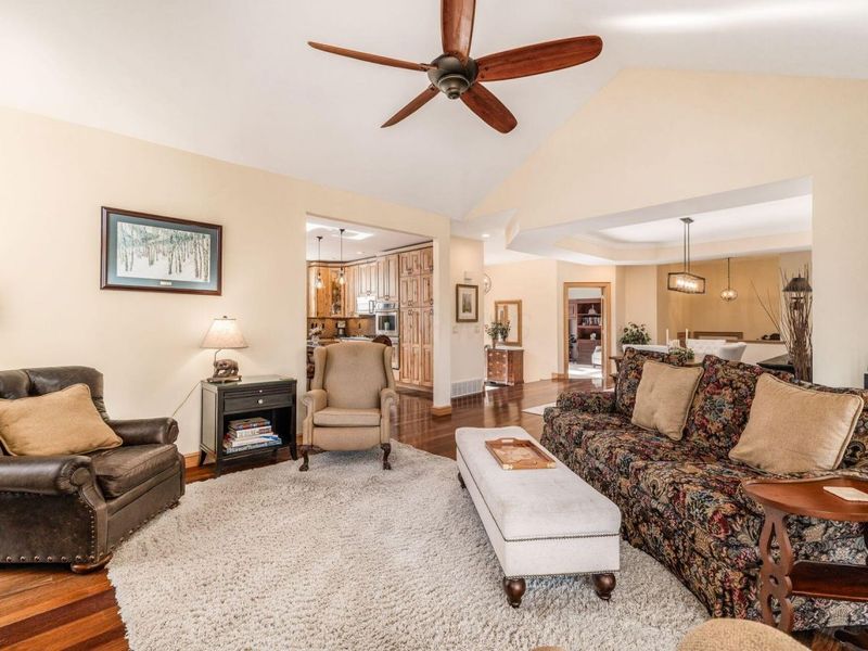 5600 Caplestone Lane, Dublin, OH 43017 Photo 15