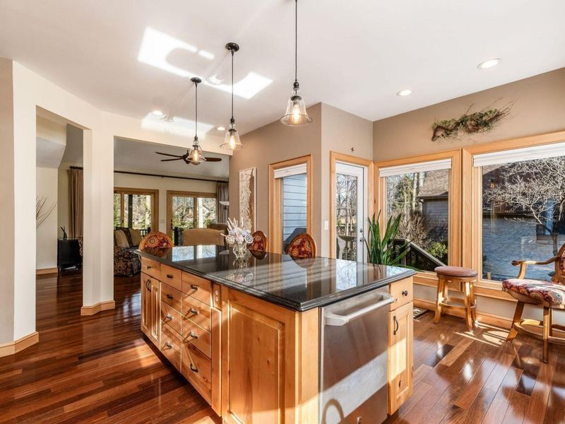 5600 Caplestone Lane, Dublin, OH 43017 Photo 18