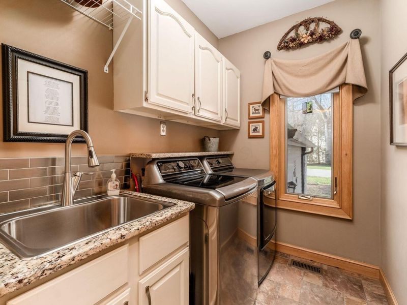 5600 Caplestone Lane, Dublin, OH 43017 Photo 33