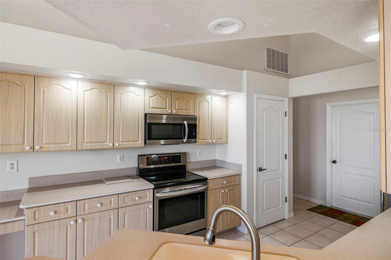 12942 SW Kingsway Circle , Lake Suzy, FL 34269 Photo