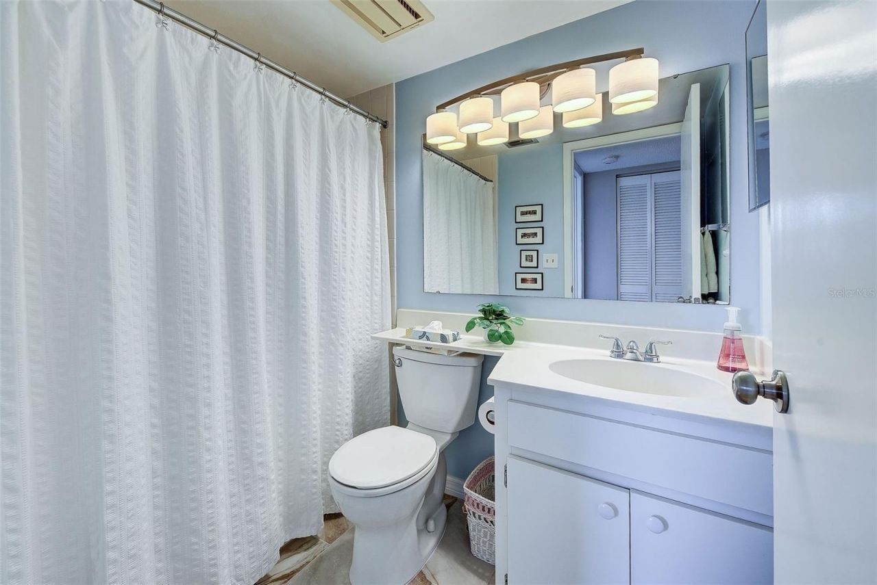 408 Cerromar Circle S, Unit 233, Venice, FL 34293 Photo