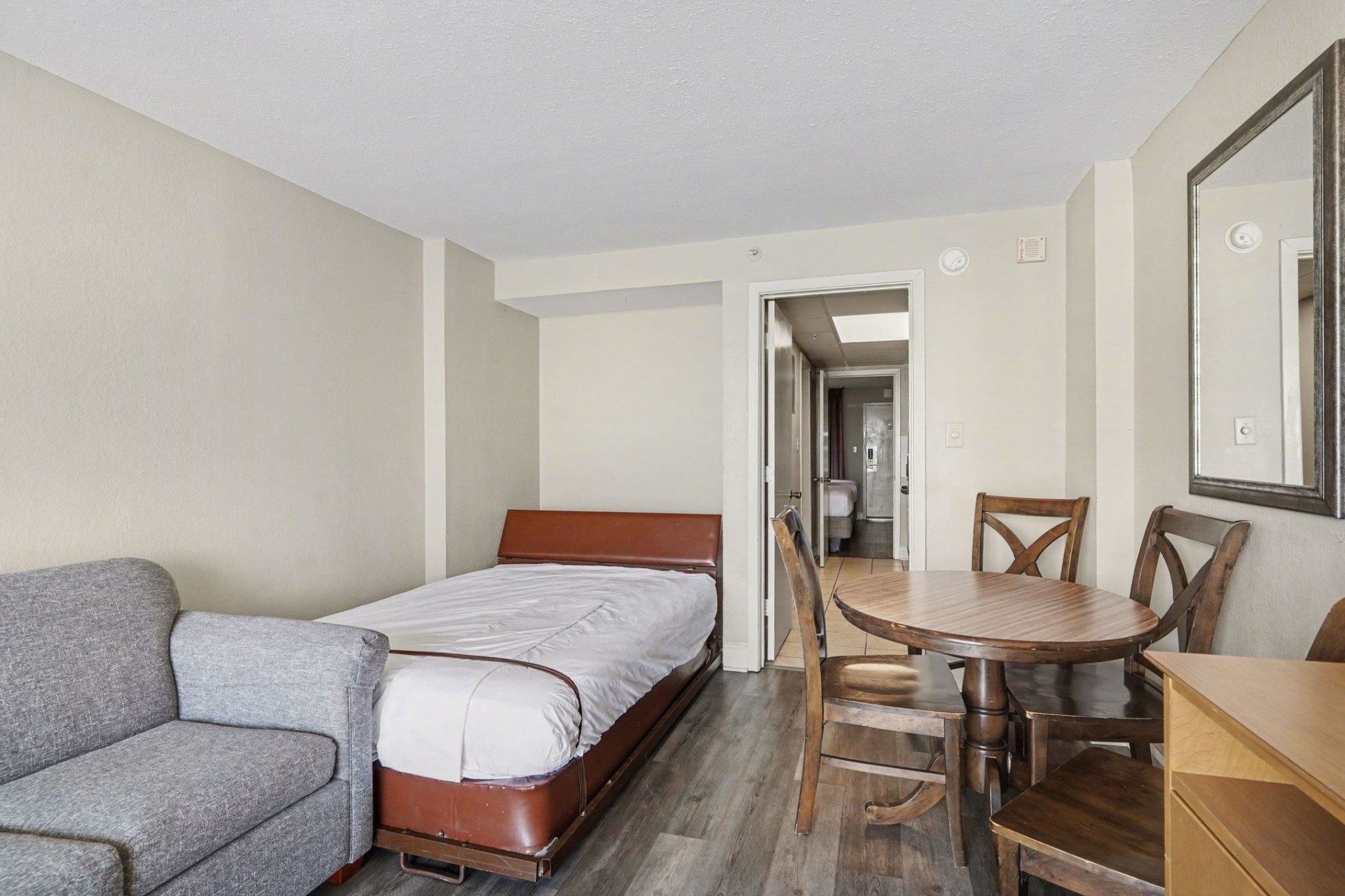 1501 S Ocean Blvd. Photo 17