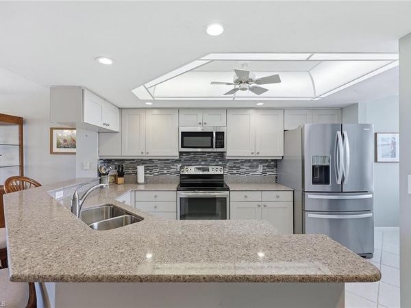 285 Naples Cove DR, Unit 1703, NAPLES, FL 34110