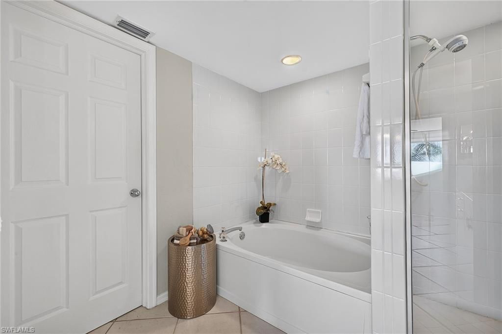 285 Naples Cove Dr, Unit 1703, Naples, FL 34110 Photo