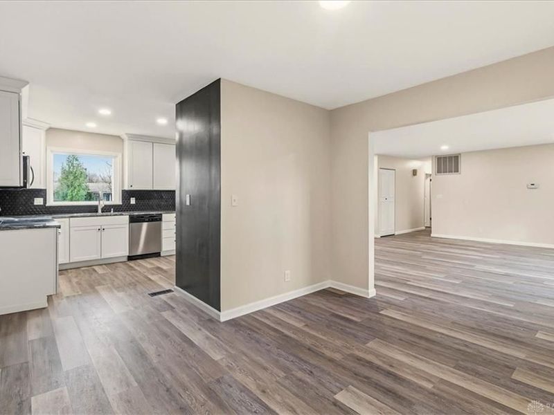 354 Hickory Drive, Marysville, OH 43040 Photo 14