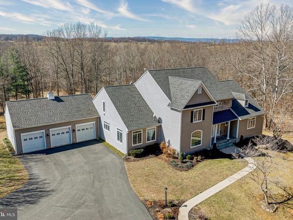 8986 WOODWARD ROAD, MARSHALL, VA 20115