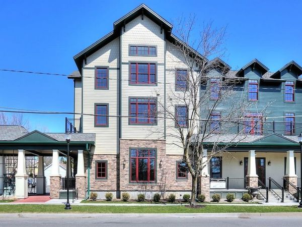 25 LAWRENCE Street, Unit 3C, Saratoga Springs, NY 12866