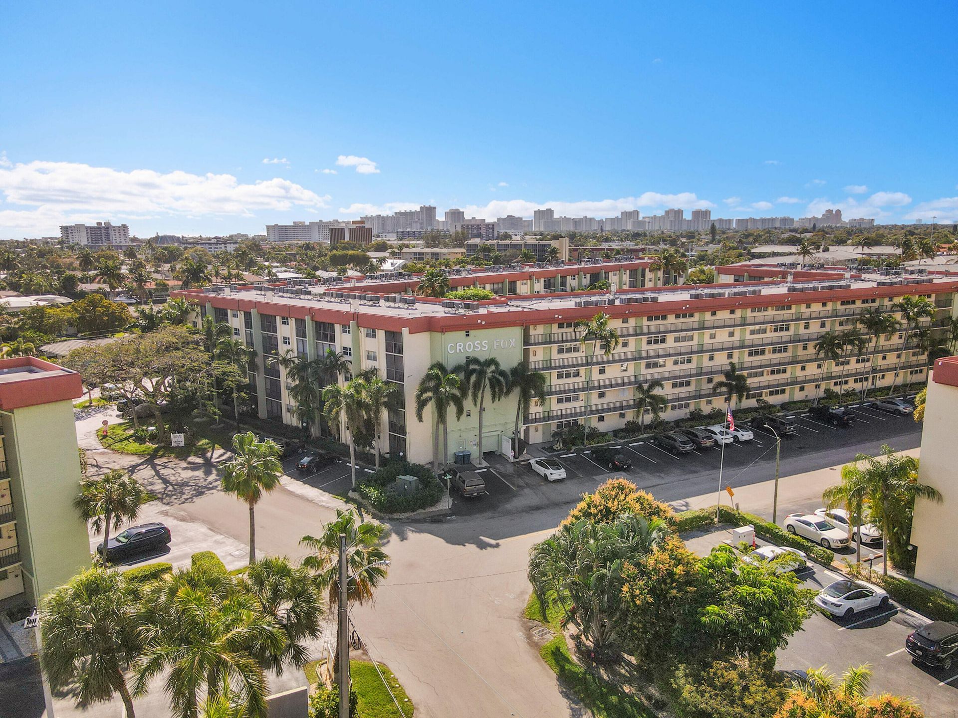 5300 NE 24th Terrace, Unit 525, Fort Lauderdale, FL 33308 Photo