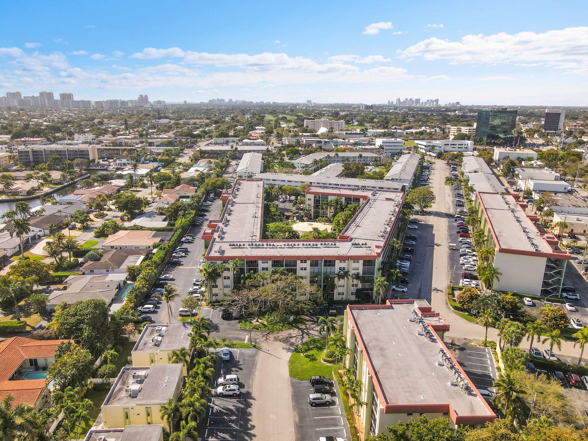 5300 NE 24th Terrace, Unit 525, Fort Lauderdale, FL 33308 Photo