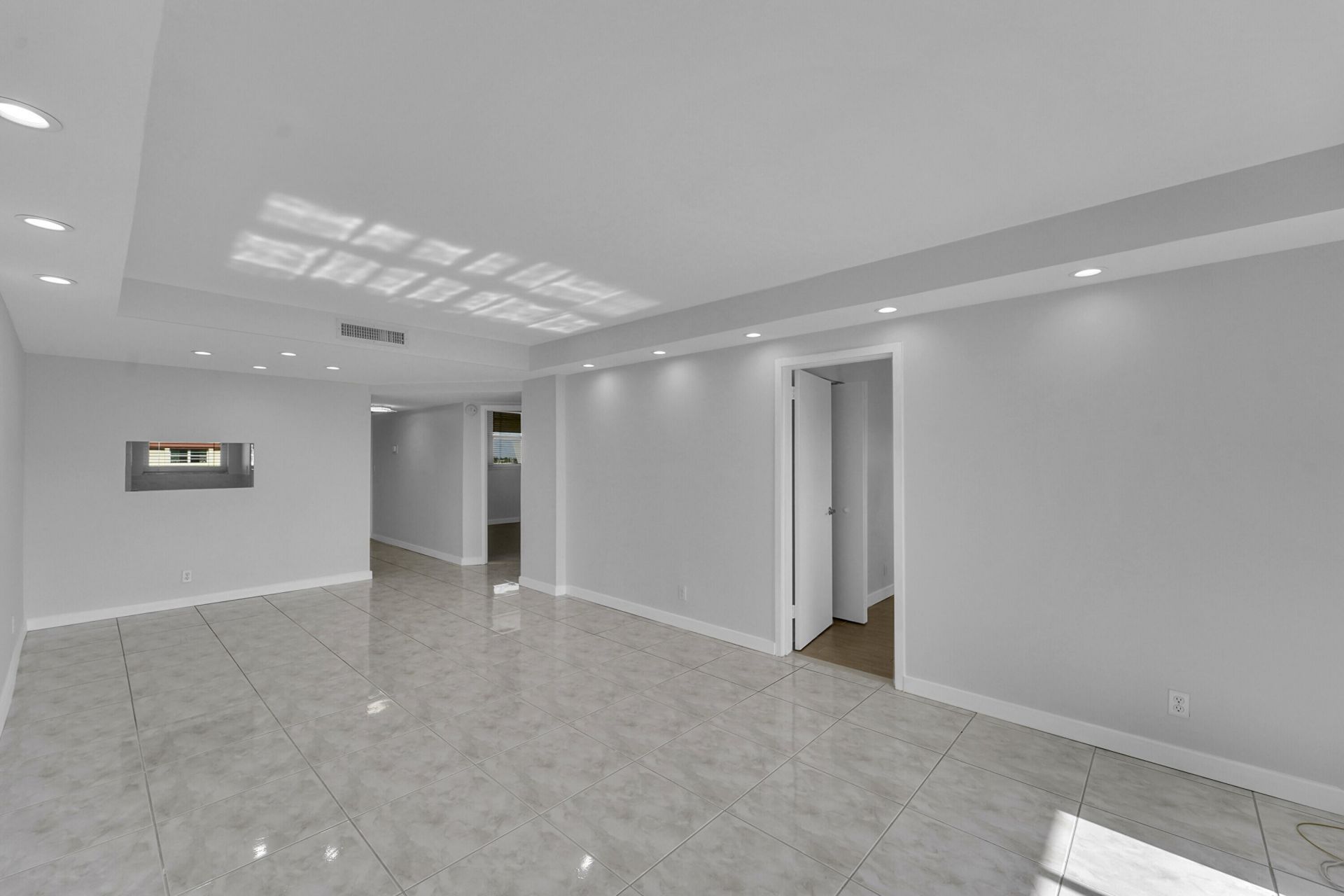 5300 NE 24th Terrace, Unit 525, Fort Lauderdale, FL 33308 Photo