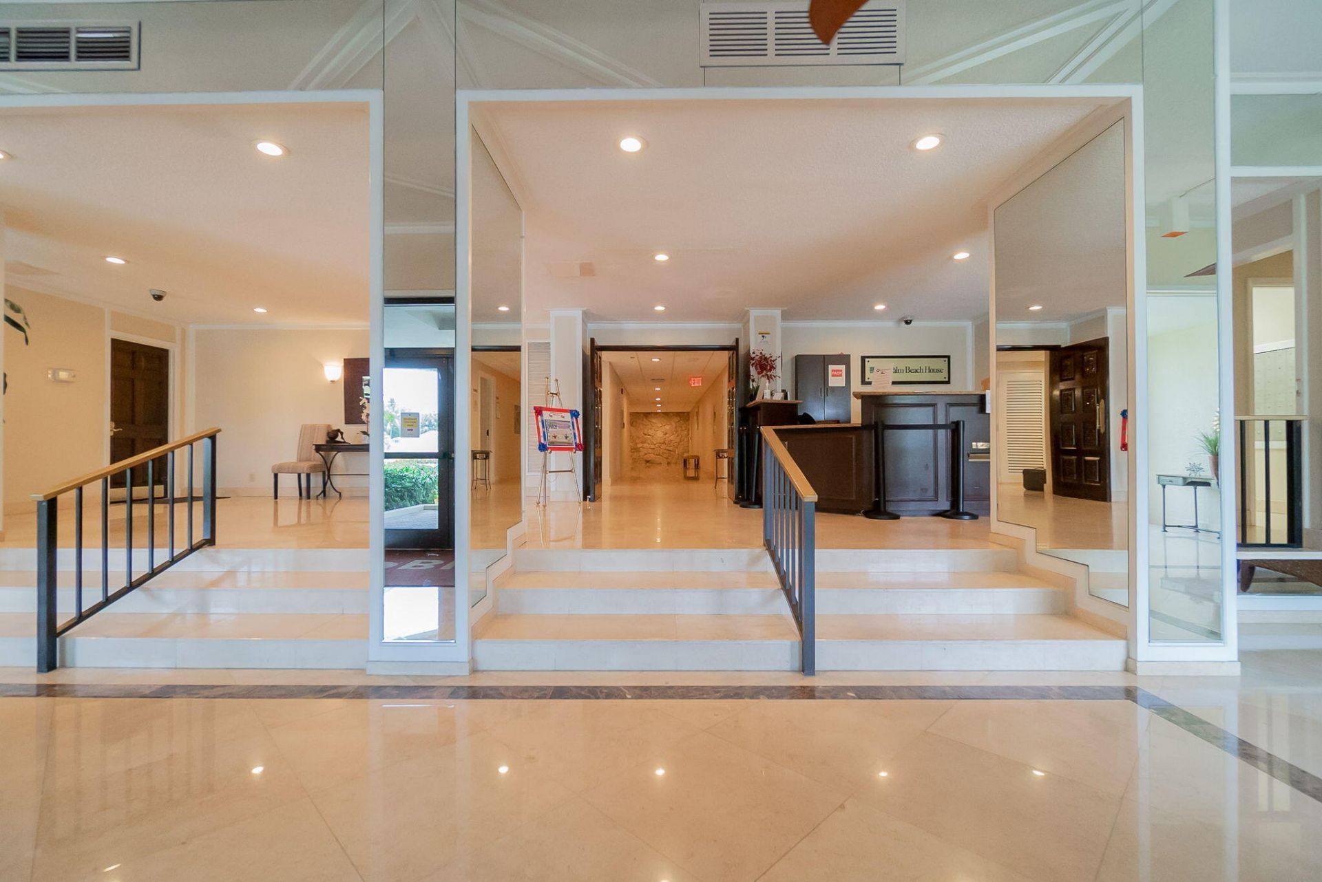 5600 N Flagler Drive, Unit 2201, West Palm Beach, FL 33407 Photo