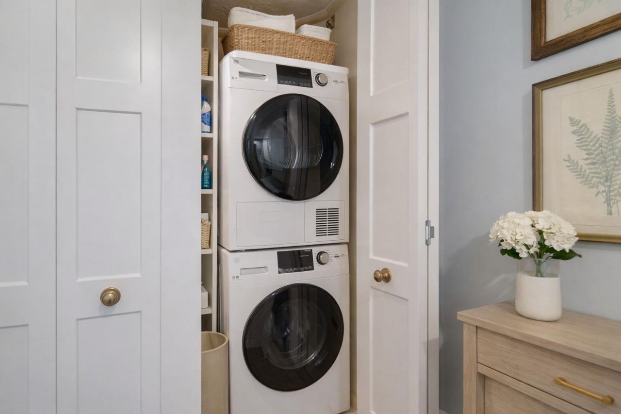 5600 N Flagler Drive, Unit 2201, West Palm Beach, FL 33407 Photo