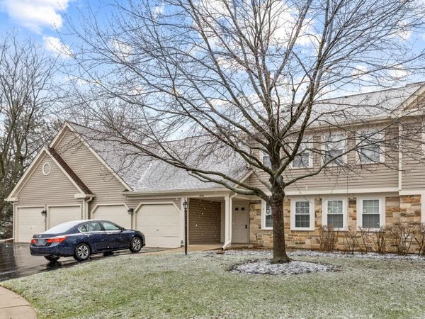 2838 Meadow Lane , Unit W-2, Schaumburg, IL 60193