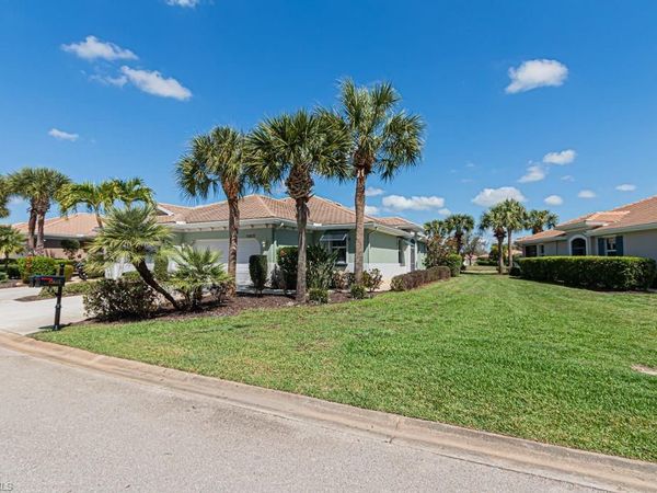 10615 Camarelle CIR, FORT MYERS, FL 33913